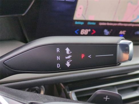 Certified 2024 Chevrolet Traverse LT w/ Trailering Package image 17