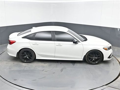 Used 2023 Honda Civic Sport image 36