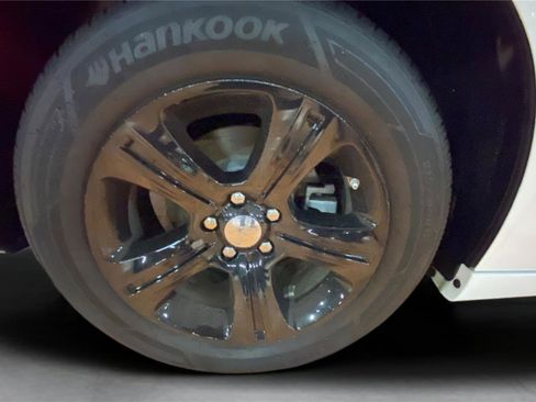 Used 2023 Dodge Charger SXT image 33