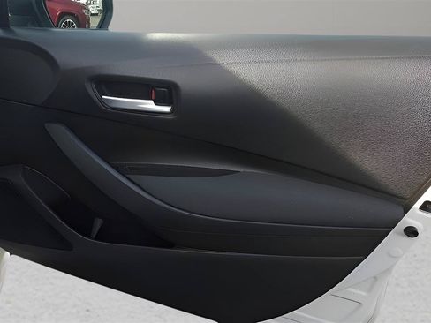 Used 2020 Toyota Corolla LE w/ LE Convenience Package FWD image 24