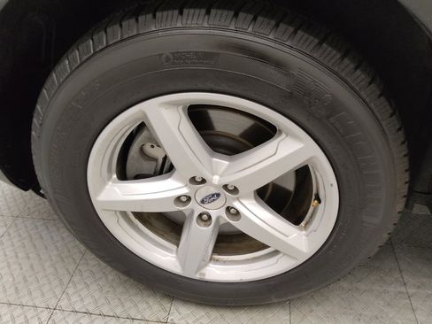Used 2017 Ford Explorer XLT AWD/4WD image 31