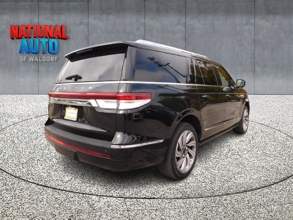 Used 2022 Lincoln Navigator L Reserve AWD/4WD image 8