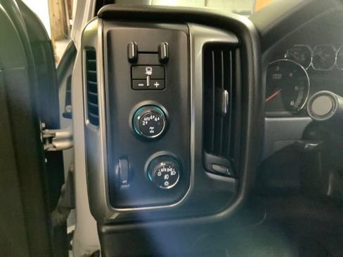 Used 2018 Chevrolet Silverado 1500 LT w/ All Star Edition AWD/4WD image 26