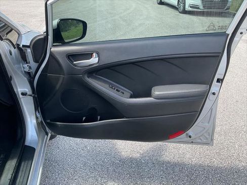 Used 2018 Kia Forte LX w/ LX Popular Package FWD image 19