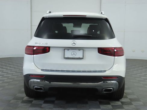 Certified 2025 Mercedes-Benz GLB 250 image 6
