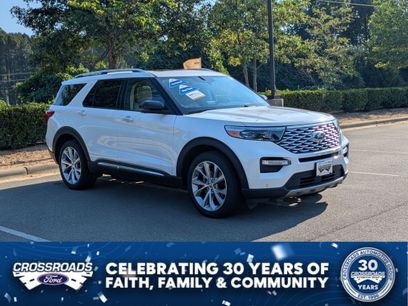 Certified 2023 Ford Explorer Platinum w/ Technology Package