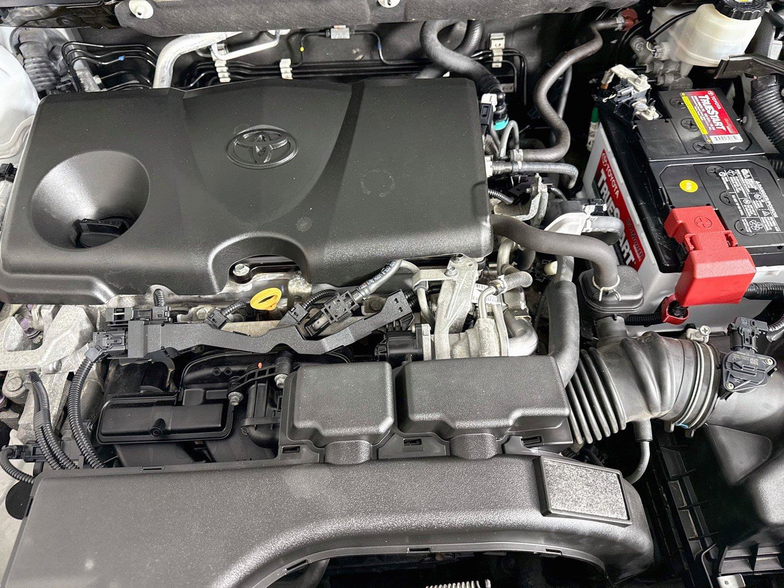 Used 2019 Toyota RAV4 LE AWD/4WD image 38