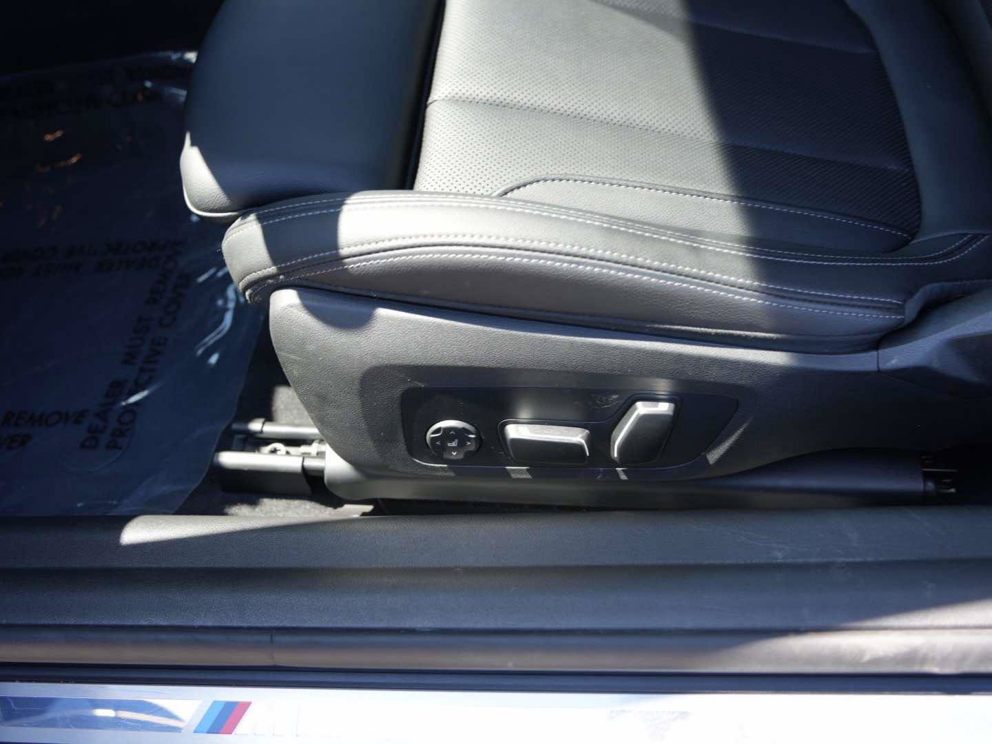 Used 2025 BMW M240i Coupe w/ Premium Package RWD image 18