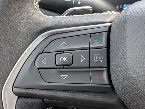 New 2026 Jeep Grand Cherokee L Laredo image 23