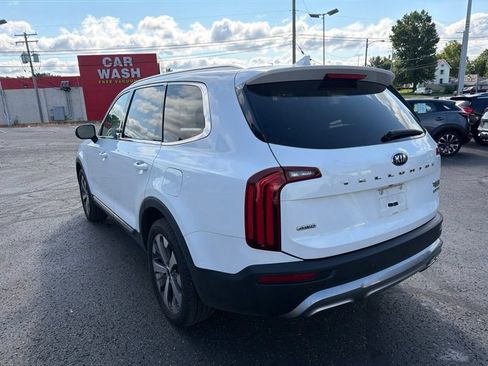 Used 2020 Kia Telluride EX w/ EX Premium Package AWD/4WD image 5
