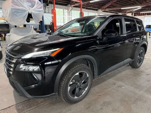 Used 2024 Nissan Rogue SV AWD/4WD image 1