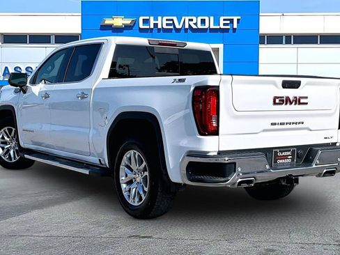 Used 2021 GMC Sierra 1500 SLT w/ SLT Convenience Package AWD/4WD image 3