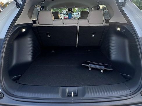 New 2027 Honda HR-V LX image 16