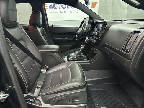 Used 2022 GMC Canyon Denali w/ Denali Black Edition Package AWD/4WD image 22