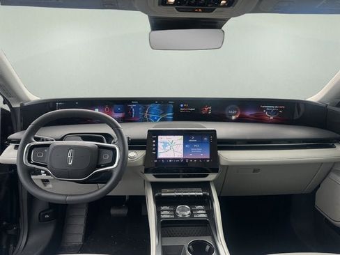 New 2026 Lincoln Nautilus Premier w/ Equipment Group 102A AWD/4WD image 11