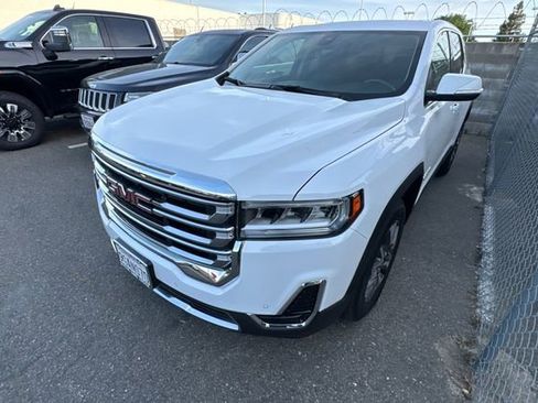 Used 2023 GMC Acadia SLE image 8