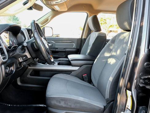 Used 2019 RAM 2500 Big Horn image 4