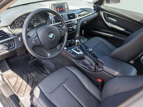 Used 2018 BMW 320i xDrive Sedan AWD/4WD image 13