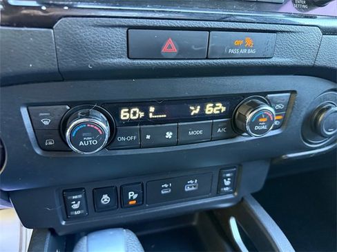 Used 2022 Nissan Frontier SV image 19