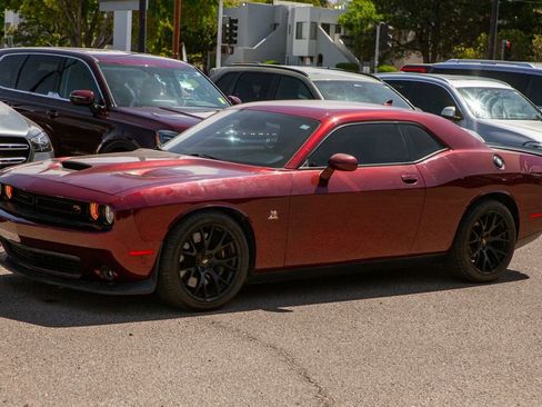 Used 2017 Dodge Challenger R/T Scat Pack w/ Dynamics Package RWD image 9