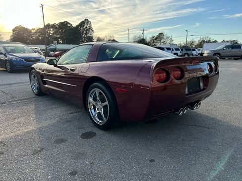 Used 2003 Chevrolet Corvette Coupe w/ Preferred Equipment Group image 11