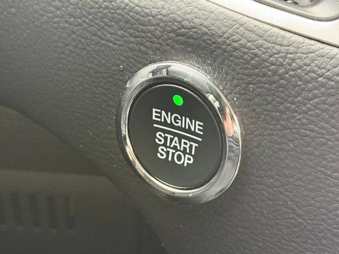 Used 2024 Ford Edge SEL w/ Convenience Package AWD/4WD image 16