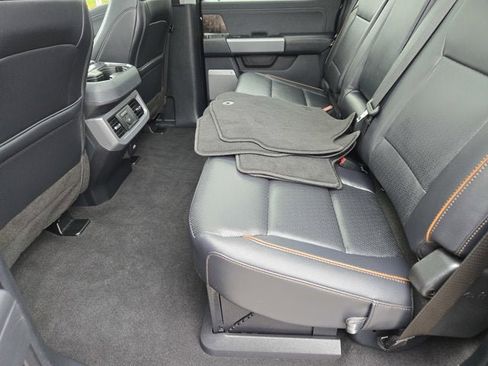 Used 2025 Ford F250 Lariat w/ Lariat Ultimate Package image 16