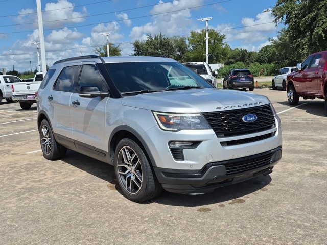 Used 2018 Ford Explorer Sport AWD/4WD image 3