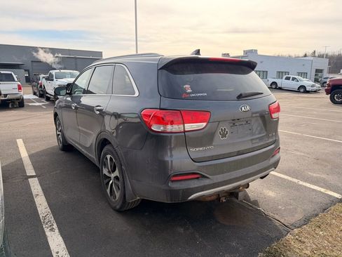Used 2016 Kia Sorento EX image 8