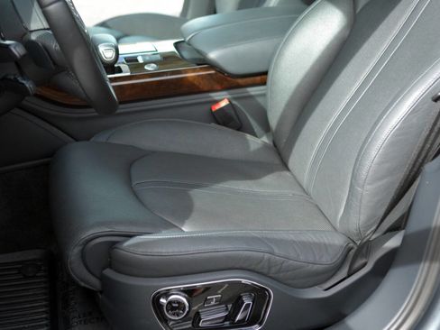 Used 2015 Audi A8 L 4.0T w/ Premium Package image 17