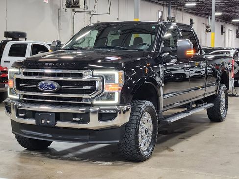 Used 2022 Ford F350 Lariat w/ Lariat Ultimate Package AWD/4WD image 2