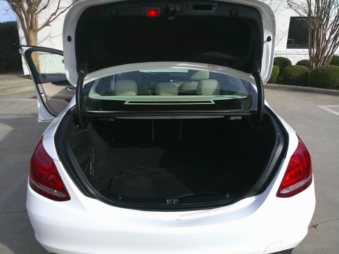 Used 2016 Mercedes-Benz C 300 4MATIC Sedan image 32