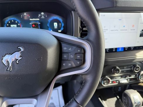 New 2025 Ford Bronco Badlands image 17