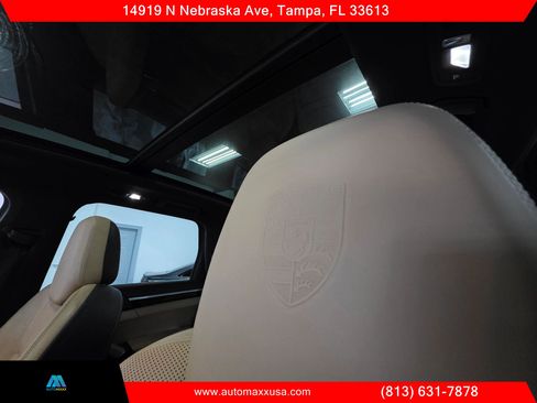 Used 2017 Porsche Cayenne S Platinum w/ Premium Package (PJW) image 33