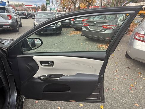 Used 2013 Toyota Avalon XLE Premium image 35