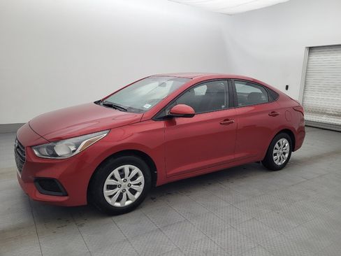 Used 2018 Hyundai Accent SE image 2