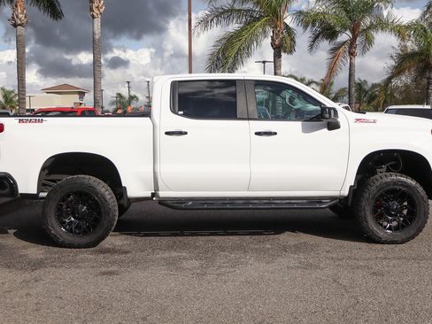 Used 2019 Chevrolet Silverado 1500 LT Trail Boss image 12