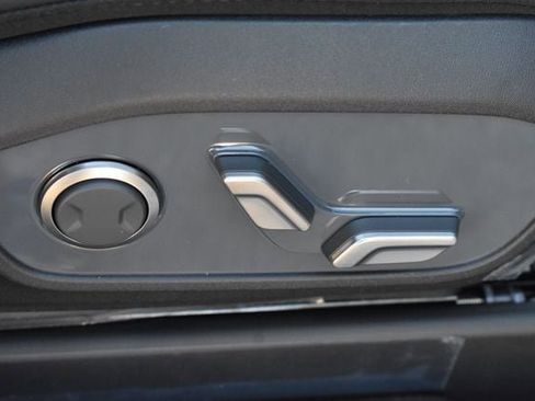 New 2026 Kia EV9 Land AWD/4WD image 13
