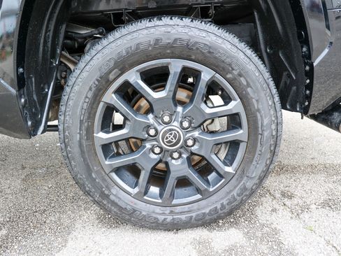 Used 2023 Toyota Tundra Platinum w/ Advanced Package AWD/4WD image 16