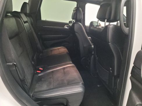 Used 2019 Jeep Grand Cherokee Altitude RWD image 19