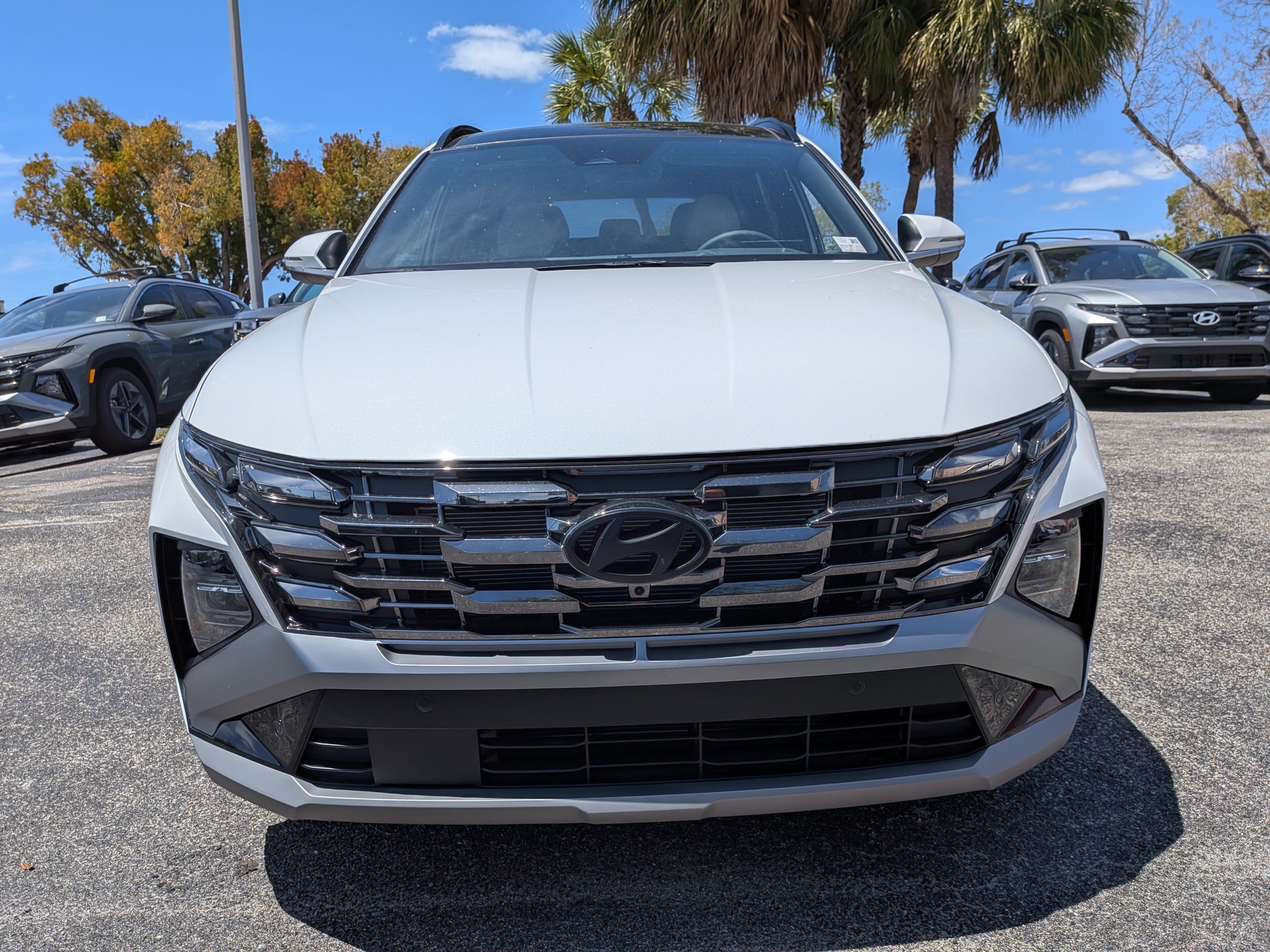 New 2026 Hyundai Tucson Limited w/ Tow & Go Package AWD/4WD image 9