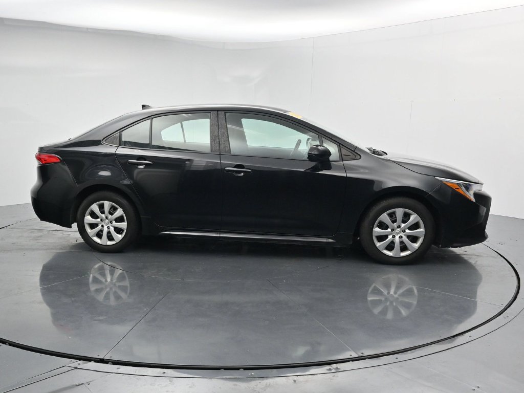 Used 2020 Toyota Corolla LE FWD image 9