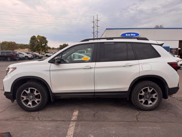 Used 2023 Honda Passport TrailSport image 5