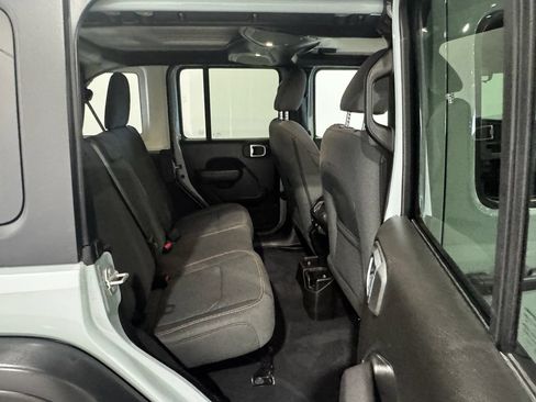 Used 2024 Jeep Wrangler Unlimited Sport AWD/4WD image 21