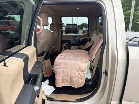 Used 2018 Ford F150 XLT w/ Equipment Group 302A Luxury AWD/4WD image 7