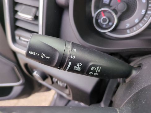 Certified 2019 RAM 1500 Laramie image 25