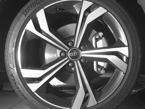 Used 2024 Audi Q3 2.0T Premium Plus w/ Premium Plus Package image 17