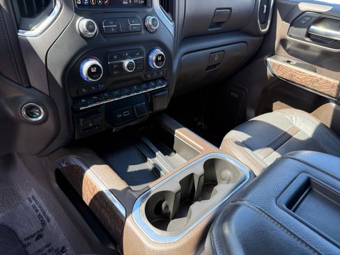 Used 2019 GMC Sierra 1500 Denali w/ Denali Ultimate Package AWD/4WD image 13