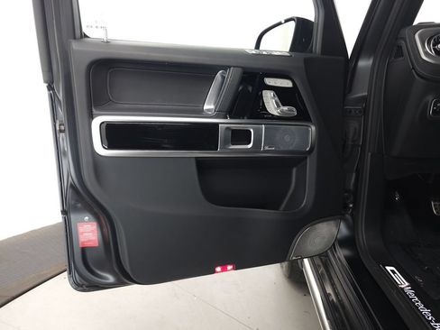 Used 2025 Mercedes-Benz G 580 w/ Seat Comfort Package image 5