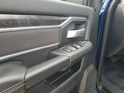 Used 2024 RAM 2500 Big Horn w/ Bed Utility Group image 7